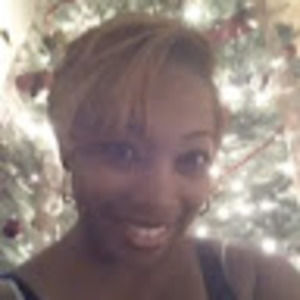 Meet your Posher, Monique